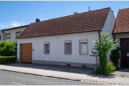 Haus zum Kaufen in Hanau Kesselstadt 369.000,00 € 215 m² - Hanau / Kesselstadt