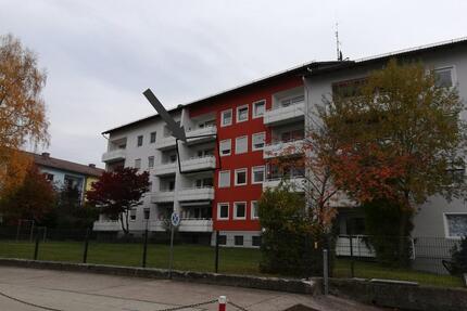 3 Zimmer Wohnung nähe Krankenhaus zentral und gepflegt wohnen - Traunstein