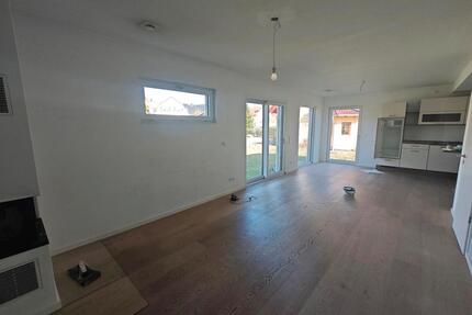 Haus in Rositz - 299.999,00&nbsp;EUR Kaufpreis, ca.&nbsp; 108,00&nbsp;m&sup2; in Rositz (PLZ: 04617)