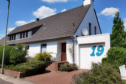 Haus zum Kaufen in Neuss 835.000,00 € 250.66 m²