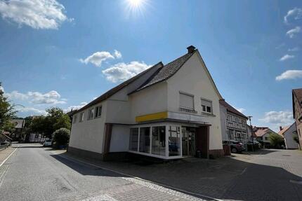 Haus zum Kauf. - 119.000,00&nbsp;EUR Kaufpreis, ca.&nbsp; 216,00&nbsp;m&sup2; in Hofgeismar (PLZ: 34369)
