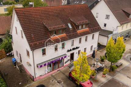 Haus zum Kaufen in Gschwend 439.000,00 € 271.57 m²