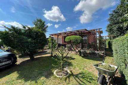 Charmantes Wochenendgrundstück mit Pool in Ebersbach, OT Rödern