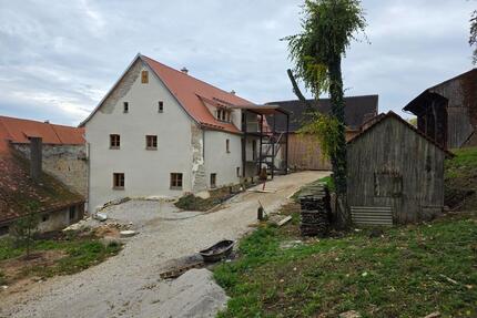 Erstbezug Greding: Exklusive 1-Zimmer-Wohnung (KfW 70) im Denkmal