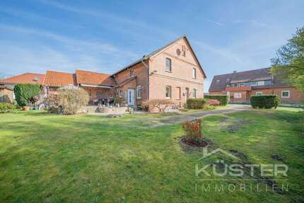 Haus zum Kaufen in Auetal 325.000,00 € 300 m²