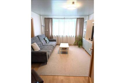 Lichtdurchflutete 3-Zimmer-Wohnung mit großem Balkon und Einbauküche im Lindenhof - Mannheim