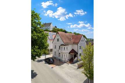 Haus zum Kaufen in Illertissen 649.000,00 € 225 m²