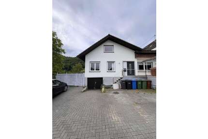 Haus zum Mieten in Roßbach 1.100,00 € 125 m²