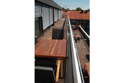 Offener Arbeitsplatz im 3er Büro in Hamburg - flexibel, Terrasse inklusive