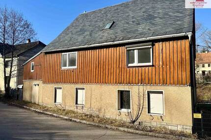 Ländlich wohnen: Einfamilienhaus zum Ausbau in Elterlein-Hermannsdorf: 170 m² & 1.469 m² Grundstück - Elterlein / Hermannsdorf