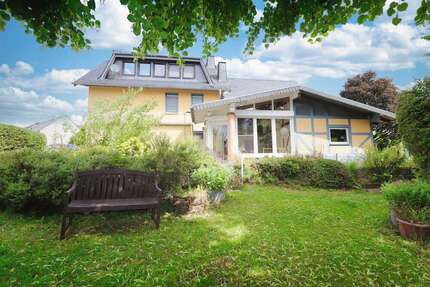 Haus zum Kaufen in Auderath 255.000,00 € 183 m²