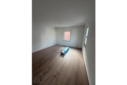 3-Zimmerwohnung zu vermieten - 950,00&nbsp;EUR Kaltmiete, ca.&nbsp; 75,00&nbsp;m&sup2; in Bayreuth (PLZ: 95444) City