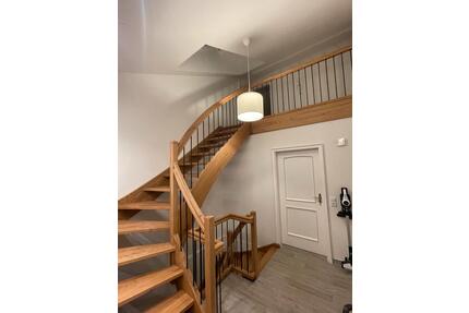 Möbliertes Zimmer im Obergeschoss – Nähe Bahnhof Bruckmühl - Rosenheim Innenstadt