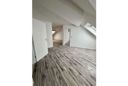 Wohnung zum Mieten in Wuppertal 800,00 € 85 m²