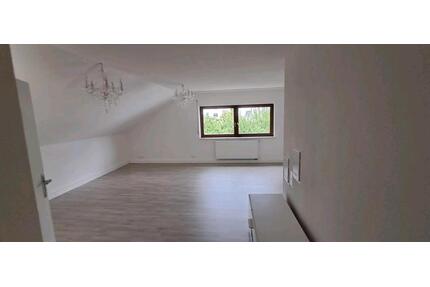 Helle Dachgeschoss Woh. 1 oder 2 Personen Zimmern - Zimmern ob Rottweil