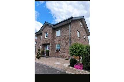 Haus zum Kaufen in Versmold 542.000,00 € 250 m²