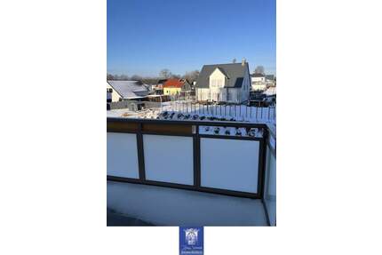 Wohntraum im Erstbezug! Fußbodenheizung, EBK, modernes Bad, schöner Balkon! Lift! - Arnsdorf