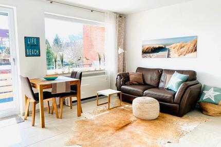 moderne Ferienwohnung auf Borkum, mit Balkon, für 2 Erwachsene