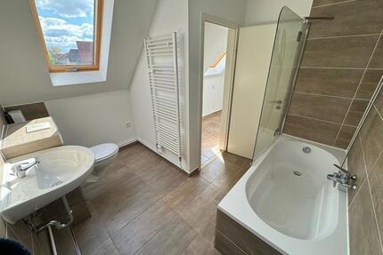 Modernisierte 3 Zimmer Wohnung mit Einbauküche in 31157 Sarsted - Sarstedt