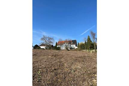 Schönes Baugrundstück für ein Einzel- oder Doppelhaus in Odenthal