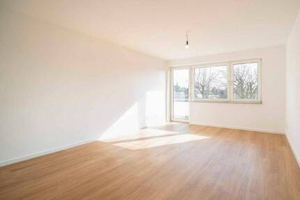 Helle 3-Zimmer-Wohnung in Wedel -Balkon, Aufzug & Garage