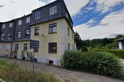 Haus zum Kaufen in Wilkau-Haßlau 149.000,00 € 283 m²