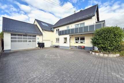 Haus zum Kaufen in Montabaur 450.000,00 € 218 m²