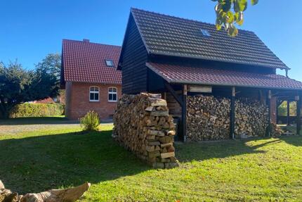 Wohnhaus mit Raum und Nebengebäuden in der Nähe Stralsund Rügen - Wittenhagen