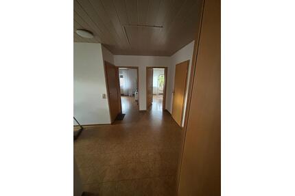 Wohnung zu vermieten - 700,00&nbsp;EUR Kaltmiete, ca.&nbsp; 95,00&nbsp;m&sup2; in Flammersfeld (PLZ: 57632)