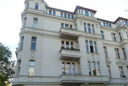 Nahe Knausplatz: vermietete ETW mit Balkon im Altbau - Berlin Steglitz