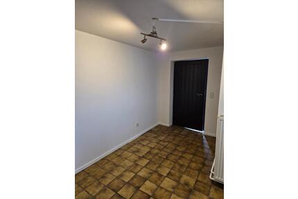 2 Zimmer Wohnung 65m² - 750,00&nbsp;EUR Kaltmiete, ca.&nbsp; 65,00&nbsp;m&sup2; in Rantrum (PLZ: 25873)