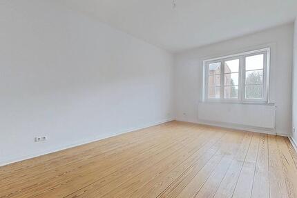 Tolle 2-Zimmer-Wohnung mit EBK, Charakter und viel Lichteinfall - Rendsburg