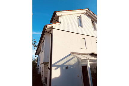 Eigenheim-Glück in Pasing: Quatrohaus mit eigenem Garten (137 m²) viel Privatsphäre provisionsfrei - München Pasing-Obermenzing