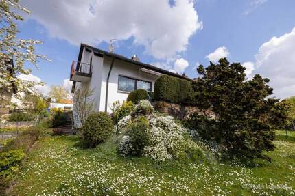 Gut gepflegt: Freistehendes EFH in Fürth - Burgfarrnbach Haus kaufen