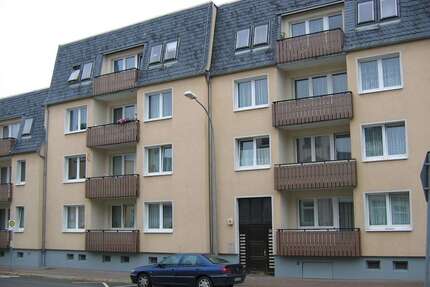 Wohnung zum Mieten in Zeulenroda-Triebes 212,00 € 35.32 m²