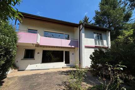 Haus zum Kaufen in Stuttgart 1.265.000,00 € 215 m²