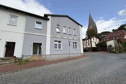 Haus zum Kaufen in Neubukow 350.000,00 € 220 m²