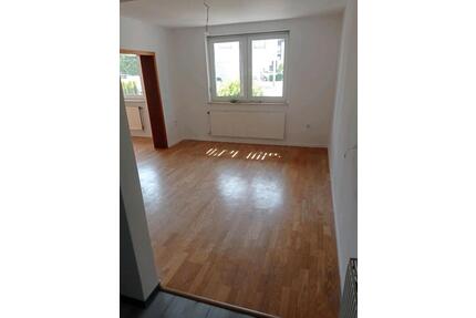 3 Zimmer-Wohnung in Teublitz - 750,00&nbsp;EUR Kaltmiete, ca.&nbsp; 90,00&nbsp;m&sup2; in Teublitz (PLZ: 93158)