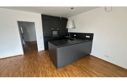 Gehobene 3-Zi. Whg. mit Balkon, EBK, Fußbodenheizung - Ingolstadt Nordost