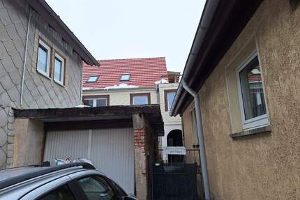 Kernsanierung vorbereitet - Mehrfamilienhaus mit 3 Wohneinheiten und großem Gestaltungsspielraum - Kaltennordheim