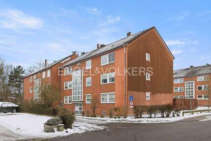Moderne 4-Zimmer-Wohnung mit Garage und Balkon - Norderstedt Garstedt