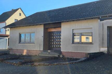 Einfamilien Haus 160 qm - 129.900,00&nbsp;EUR Kaufpreis, ca.&nbsp; 160,00&nbsp;m&sup2; in Mehren (PLZ: 54552)