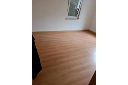 Helle 3 Zimmerwohnung - 750,00&nbsp;EUR Kaltmiete, ca.&nbsp; 70,00&nbsp;m&sup2; in Schwäbisch Gmünd (PLZ: 73525)