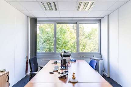 Halle in Wiesbaden 250,00 € 18 m²