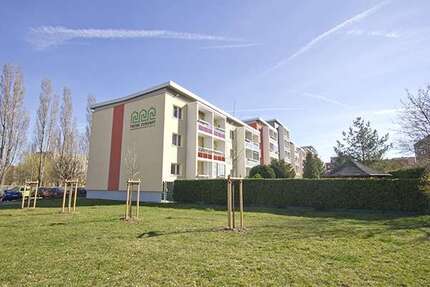 Wohnung zum Mieten in Halle (Saale) 206,00 € 34.23 m²