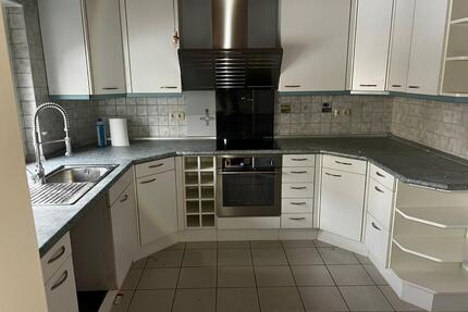 2,5-Zimmer-Wohnung EG mit großer Terrasse & 30 m² Keller – ca. 82 - Rüsselsheim am Main