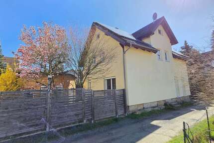 Haus zum Kaufen in Coburg 385.000,00 € 160 m²