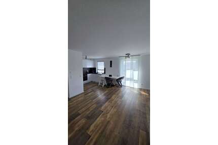 Wohnung zum Mieten in Karsdorf-Neuthard 1.160,00 € 92.5 m²