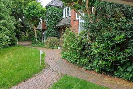 Großzügiges, freistehendes Dreiparteienhaus in ruhiger, sonniger Lage (Verkaufspreis VB) - Ottersberg