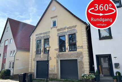 Haus zum Kaufen in Blomberg 99.000,00 € 107 m²